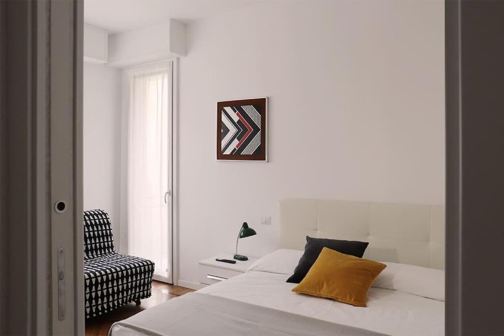 Bilocale Metro 4 Blu Frattini - Airport Linate Appartement Milaan