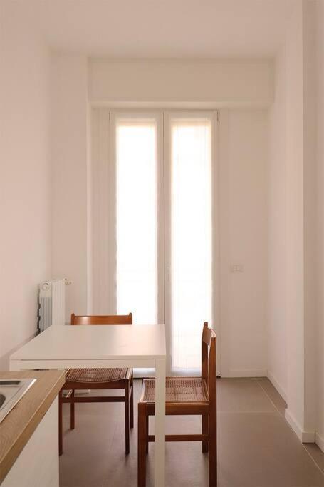 Appartement Bilocale Metro 4 Blu Frattini - Airport Linate *